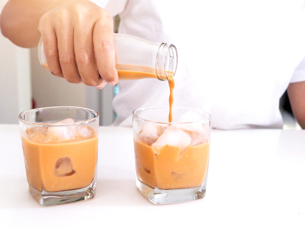 how to make caramel iced coffee